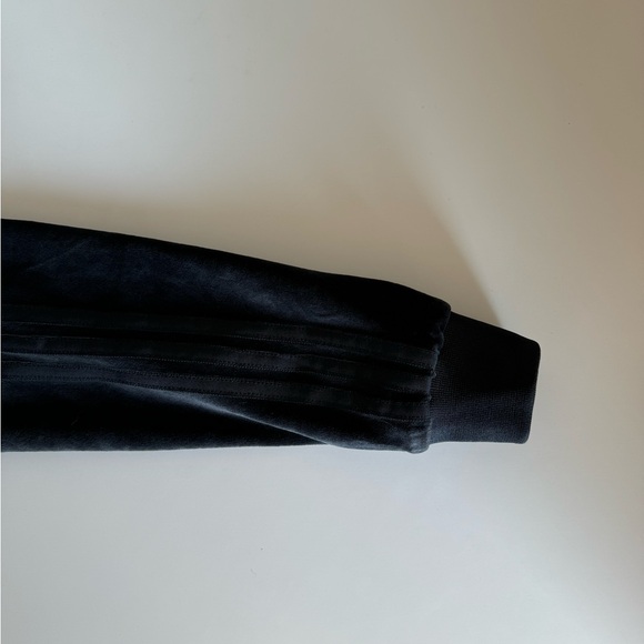 NWOT adidas Pharrell Williams Humanrace HU Superstar SST Velour Velvet Jacket - Picture 13 of 17